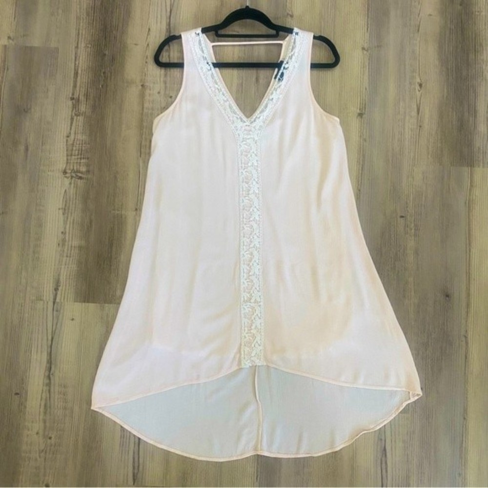 ASTR the label crochet trim lined swing dress blush pink sleeveless v-neck small